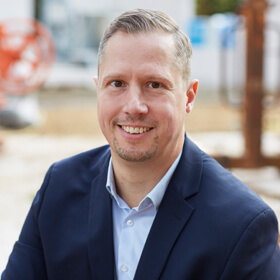 Immobilienmakler Ahrensburg Jan Röhwer Geschäftsführer FIDANIA Finanz